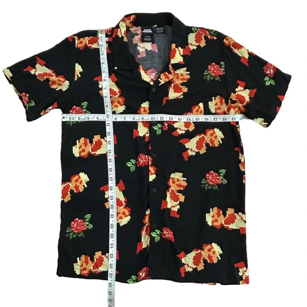 Men’s Super Mario Brothers Mario floral Hawaiian style button down shirt small - Picture 4 of 5